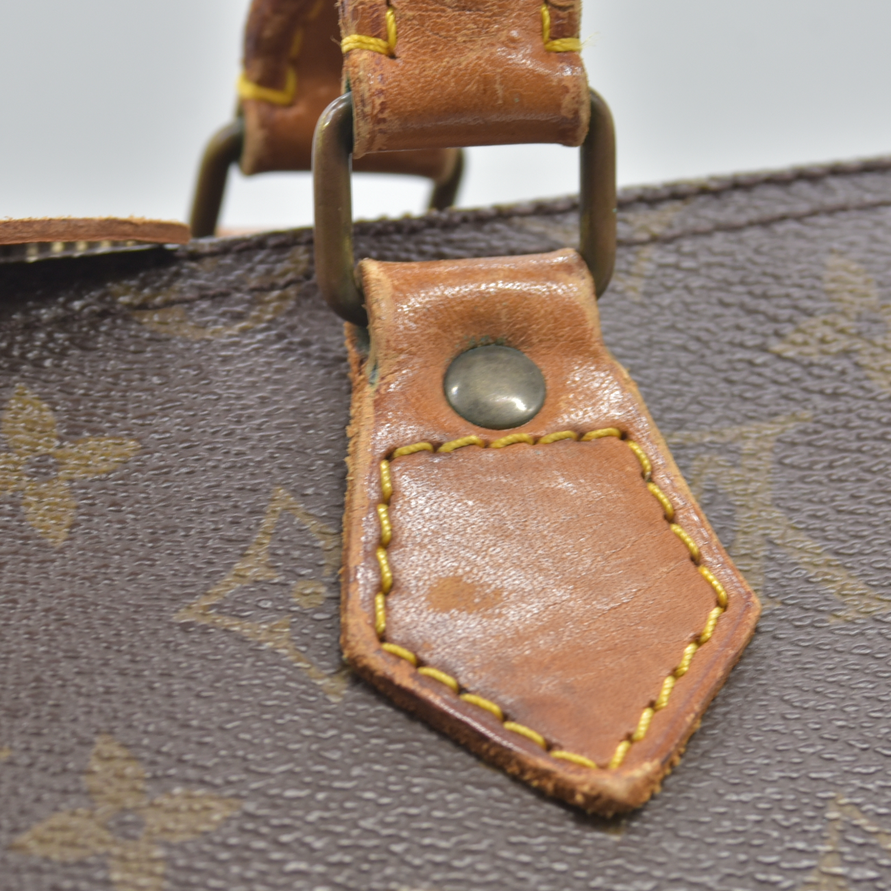 $1700 1982 Louis Vuitton Monogram Speedy 35 823