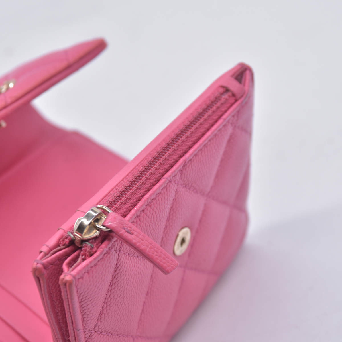 $1025 2020 CHANEL Interlocking CC Chain Small Flap Tri-Fold Wallet Pink Caviar Leather