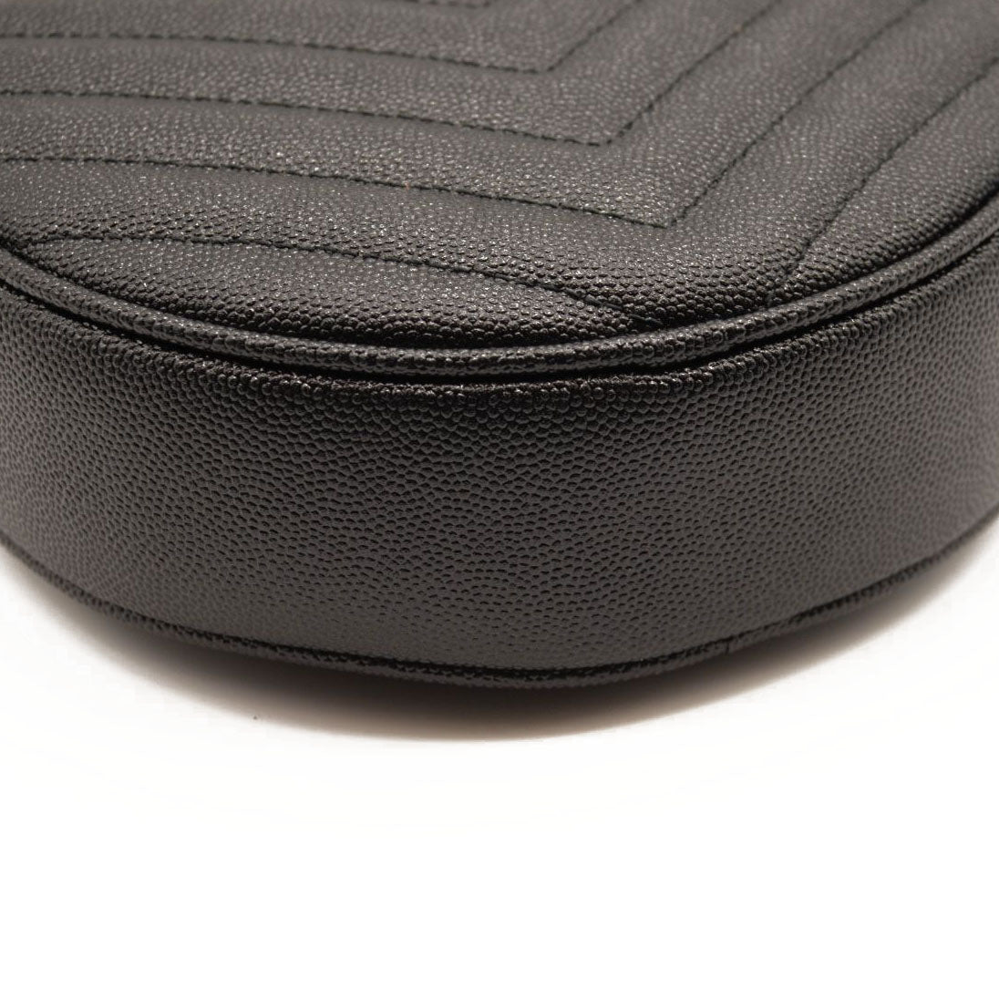NEW SAINT LAURENT Grain De Poudre Matelasse Chevron Quited Round Vinyle Camera Bag Black