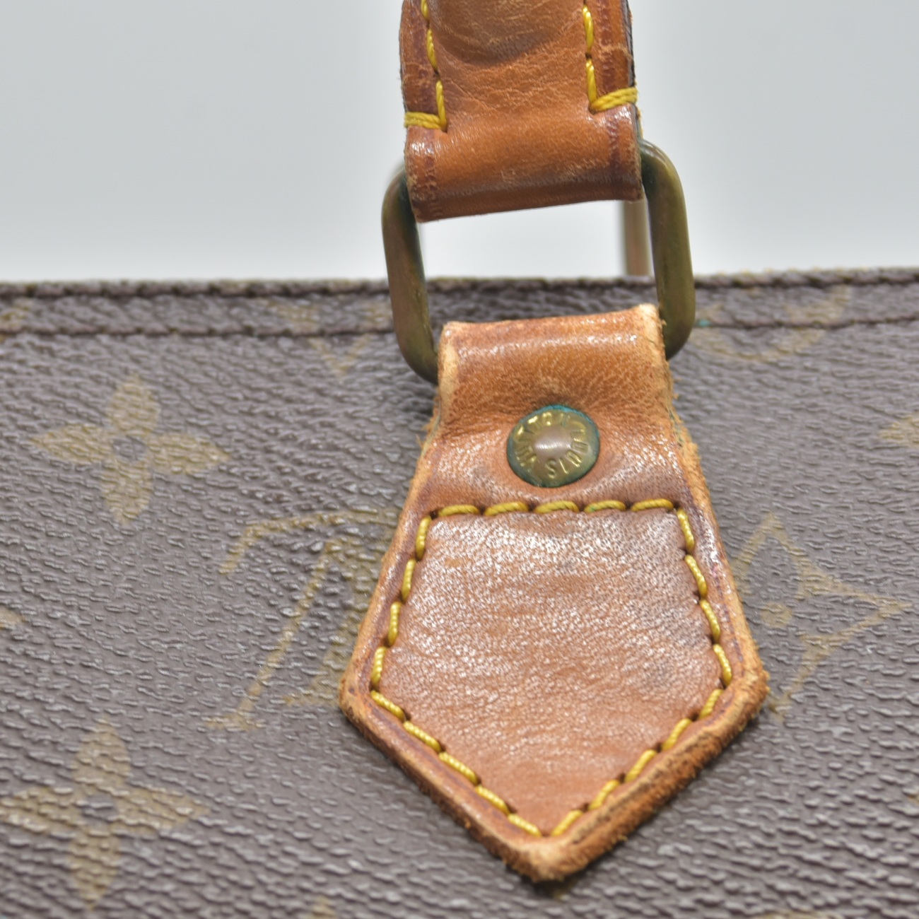 $1700 1982 Louis Vuitton Monogram Speedy 35 823