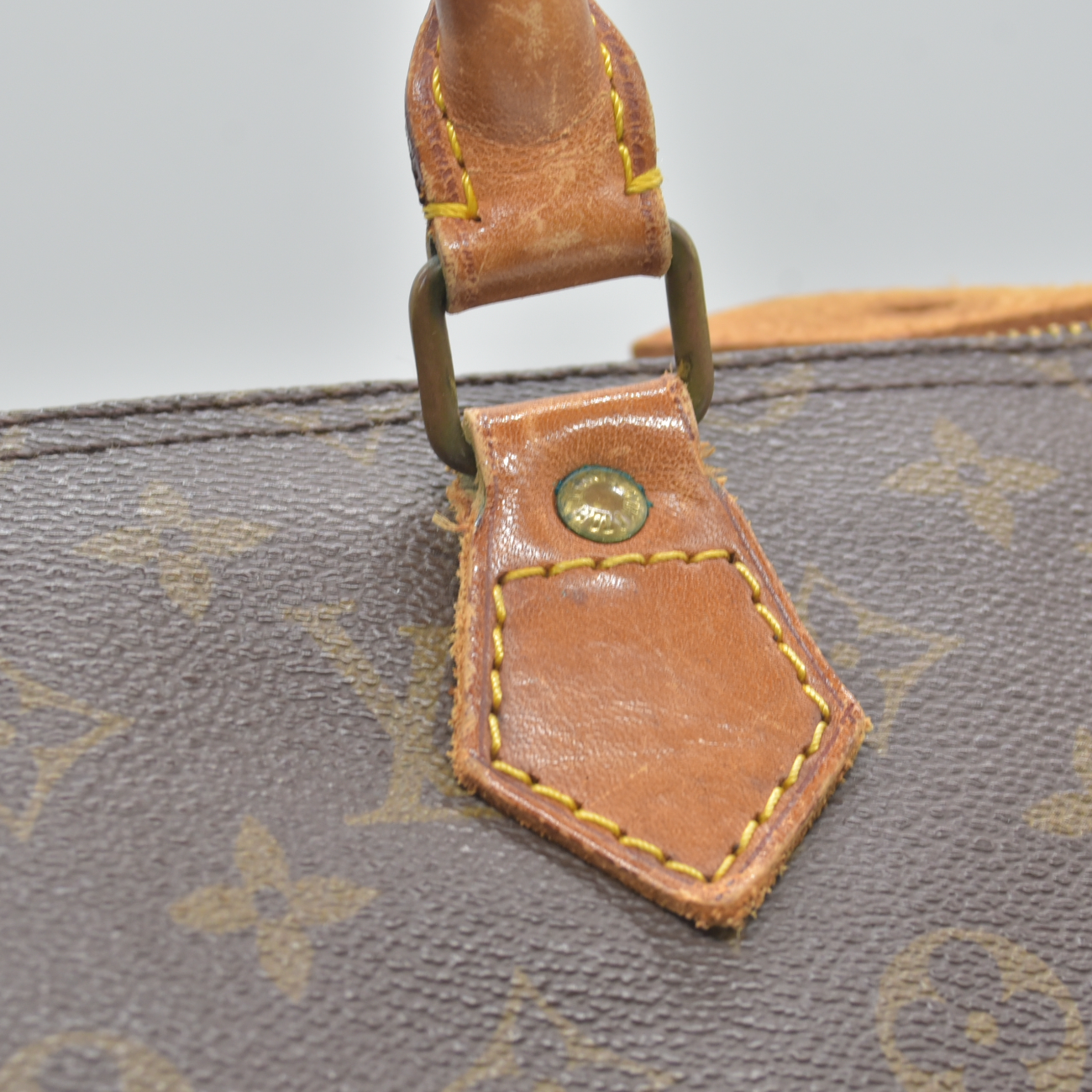 $1700 1982 Louis Vuitton Monogram Speedy 35 823