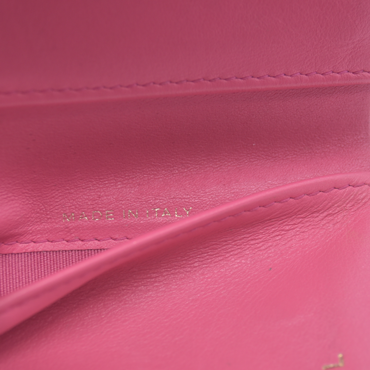 $1025 2020 CHANEL Interlocking CC Chain Small Flap Tri-Fold Wallet Pink Caviar Leather