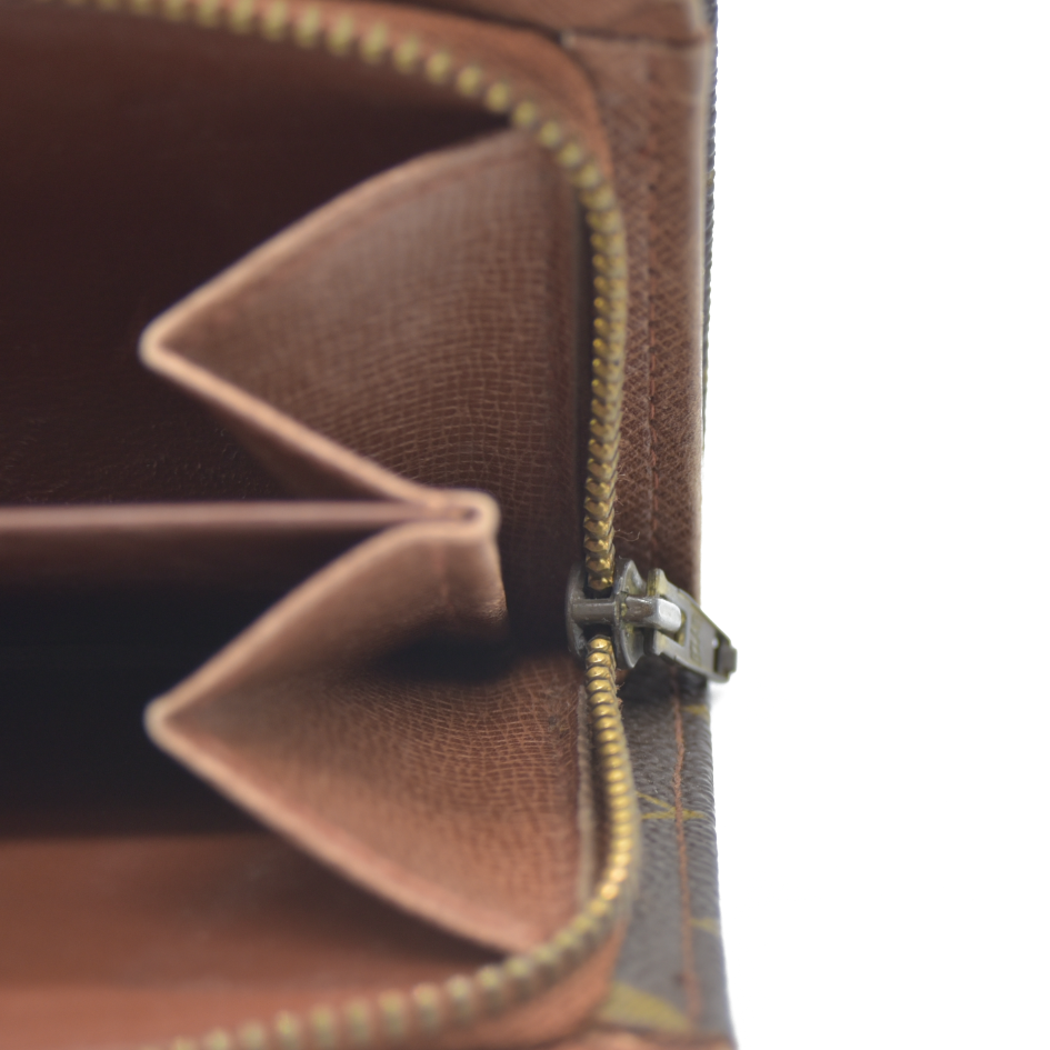 Louis Vuitton Monogram Bifold Wallet Brown 862RA