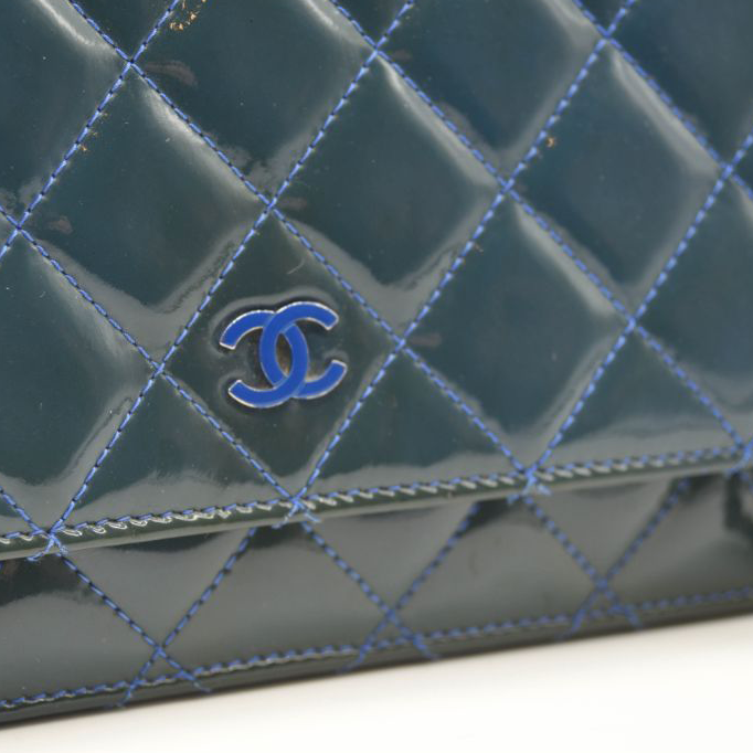 $3350 Chanel Classic Quilted Patent Wallet On Chain Blue