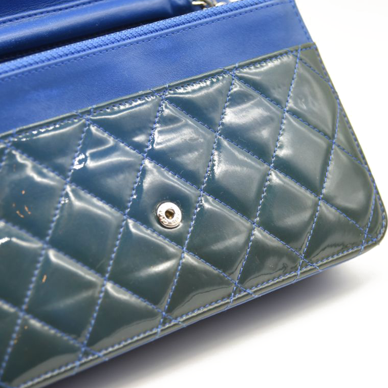 $3350 Chanel Classic Quilted Patent Wallet On Chain Blue