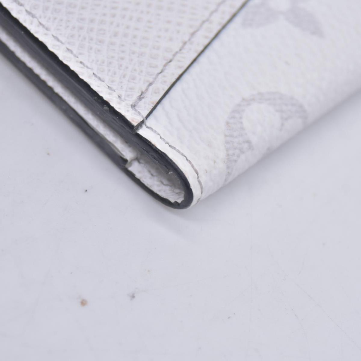 $575 Louis Vuiton Taigarama Pocket Organizer NM Optic White RFID CONSIGNMENT 10021158