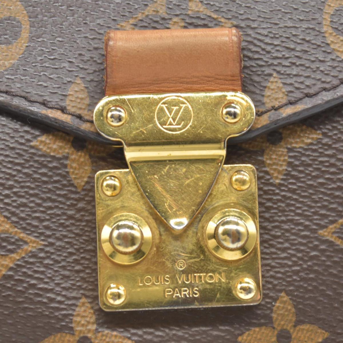 $2750 Louis Vuitton  Monogram Pochette Metis PL1138
