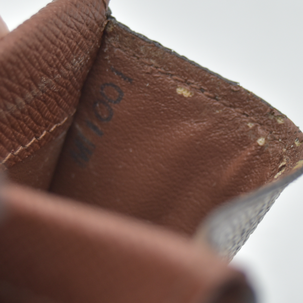 $440 2001 Louis Vuitton Monogram Porte-Monnaie Plat Coin Purse MI1001