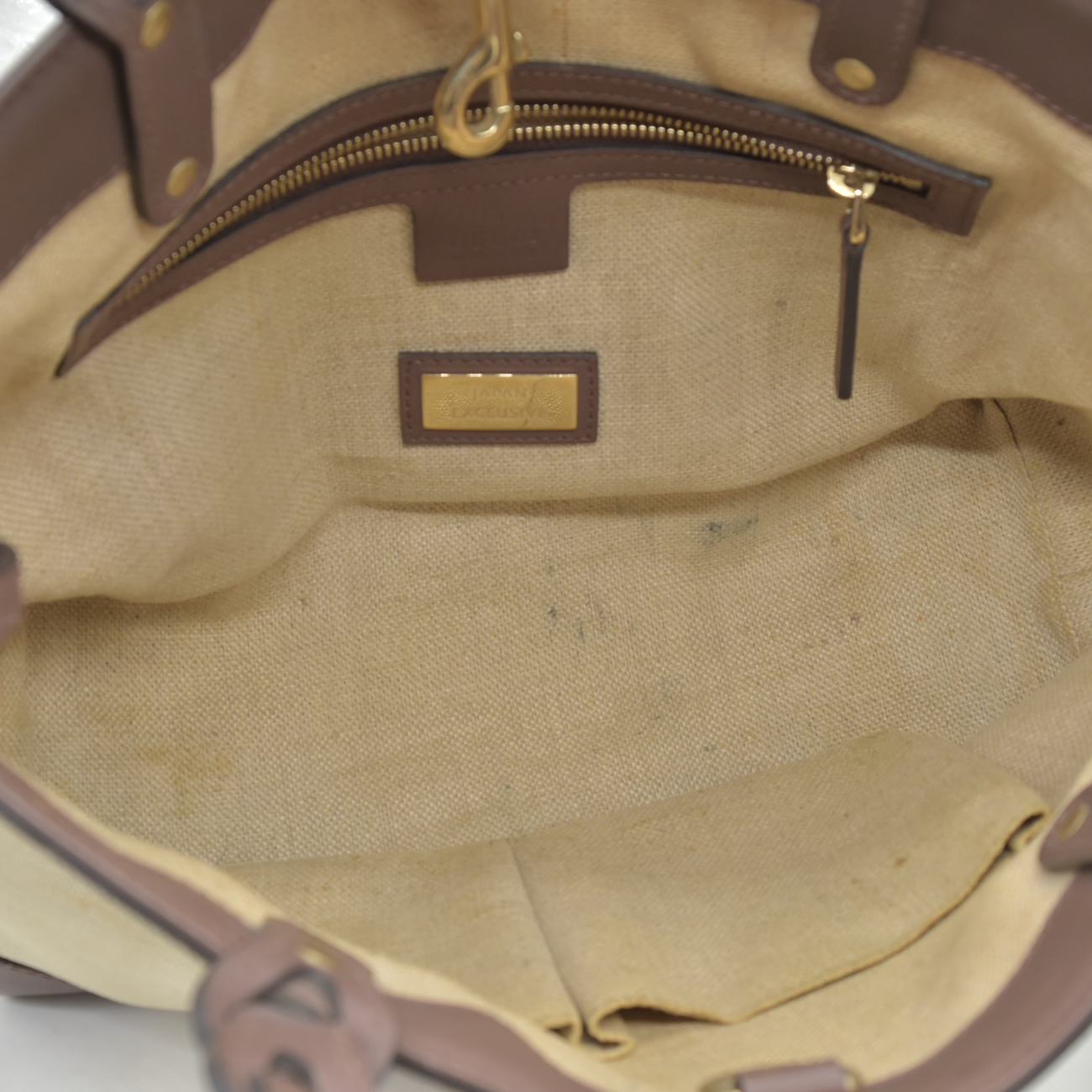 $980 Gucci Small Canvas Craft Logo Tote