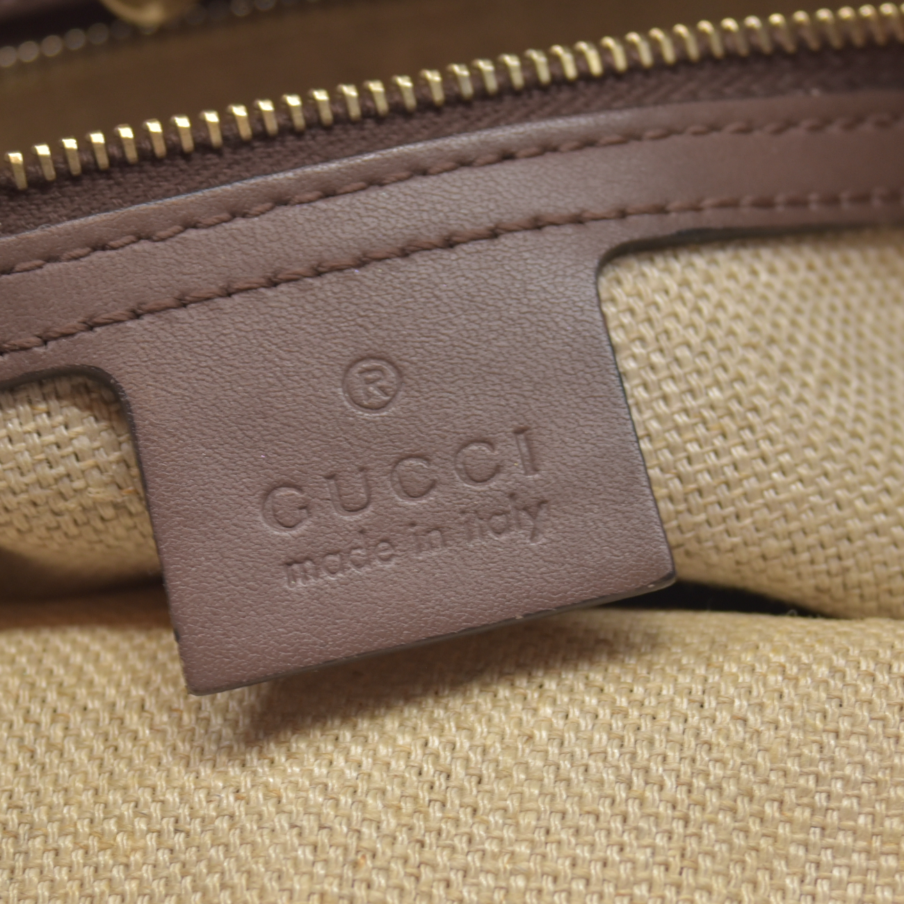 $980 Gucci Small Canvas Craft Logo Tote