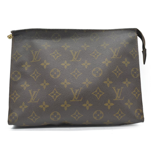 $740 LOUIS VUITTON Monogram Toiletry 26