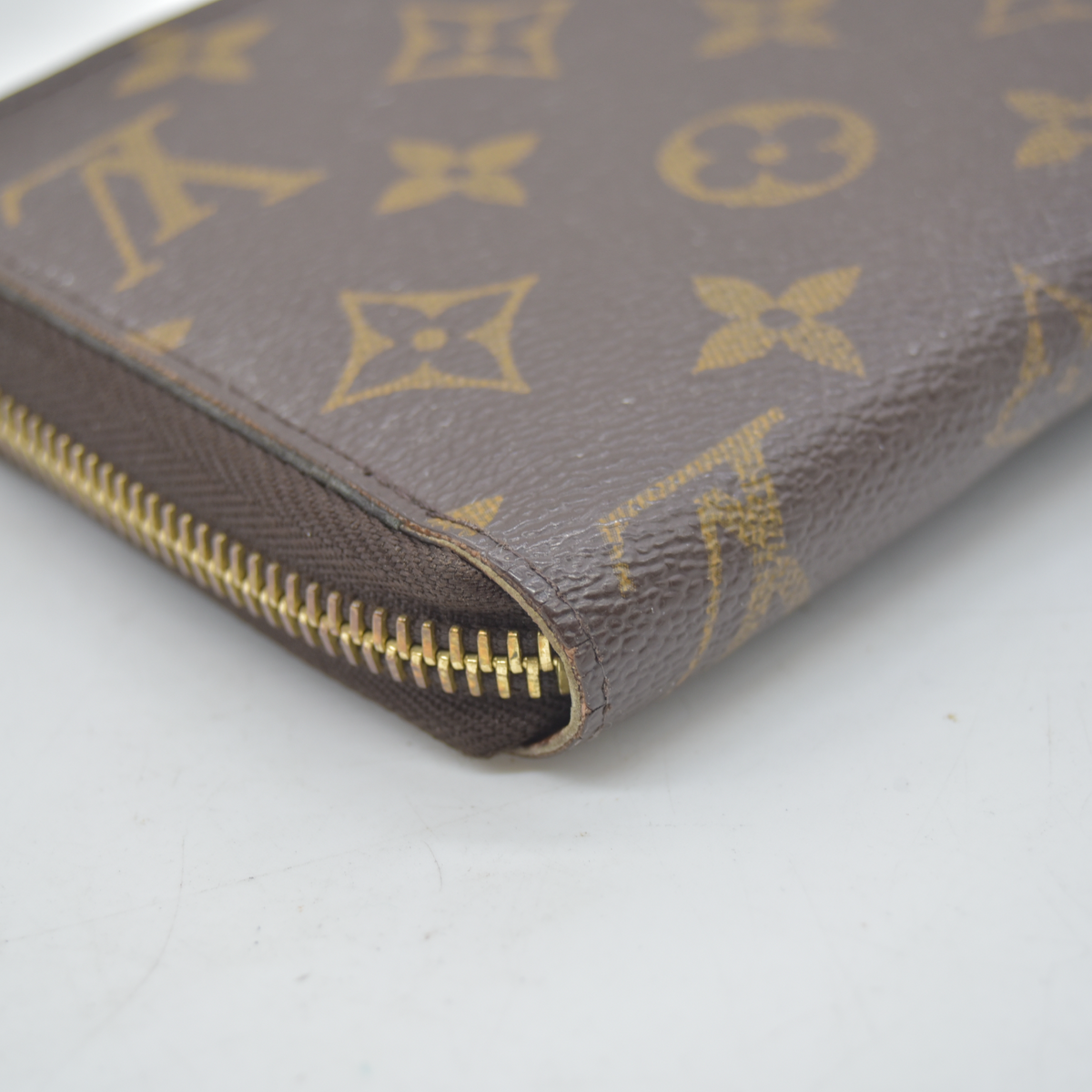 $965 2015 Louis Vuitton Monogram Zippy Wallet CA4195