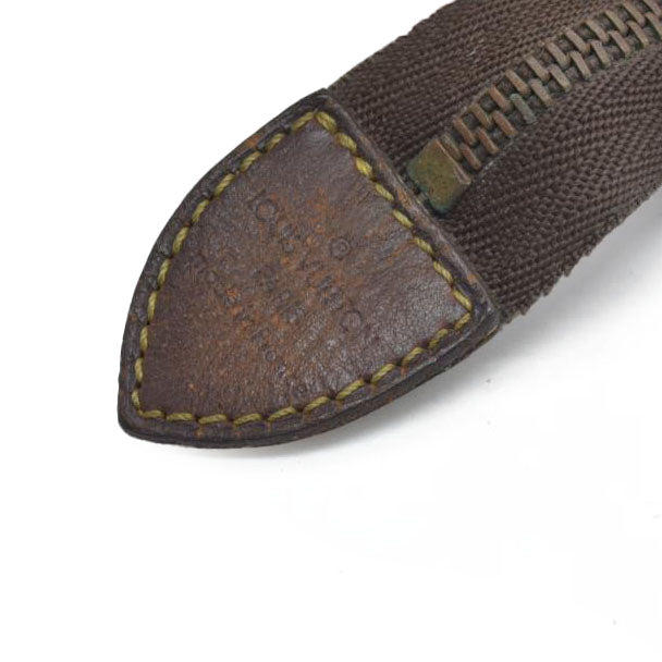 $740 LOUIS VUITTON Monogram Toiletry 26