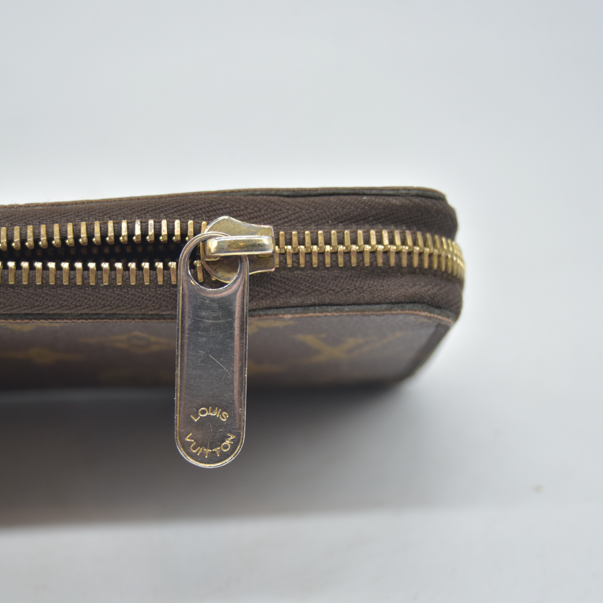 $965 2015 Louis Vuitton Monogram Zippy Wallet CA4195