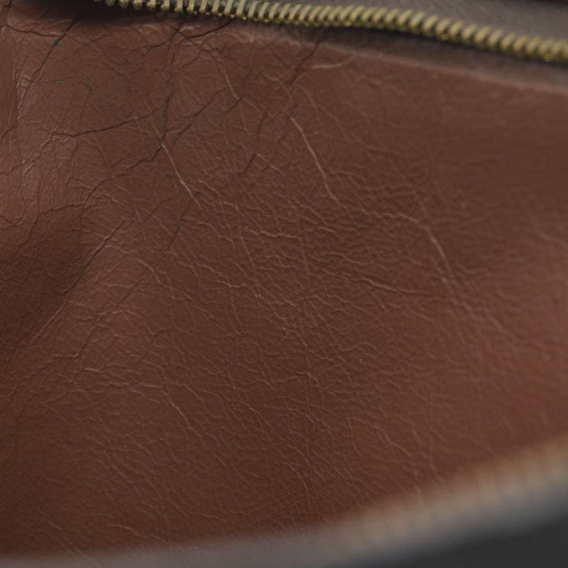$740 LOUIS VUITTON Monogram Toiletry 26