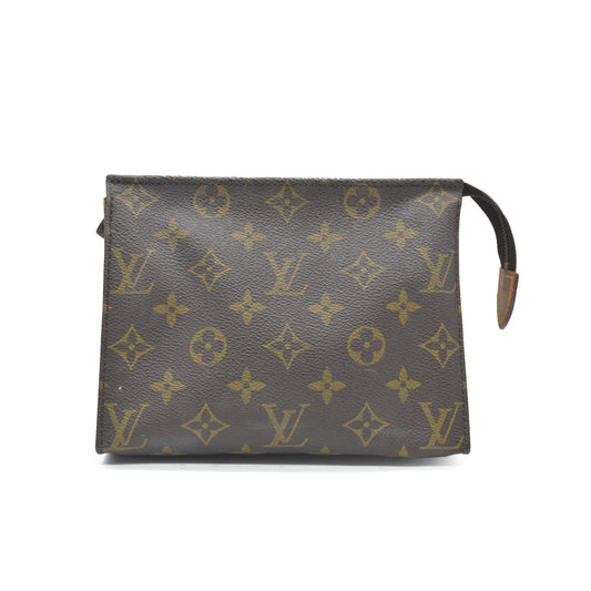 LOUIS VUITTON Monogram Toiletry 19