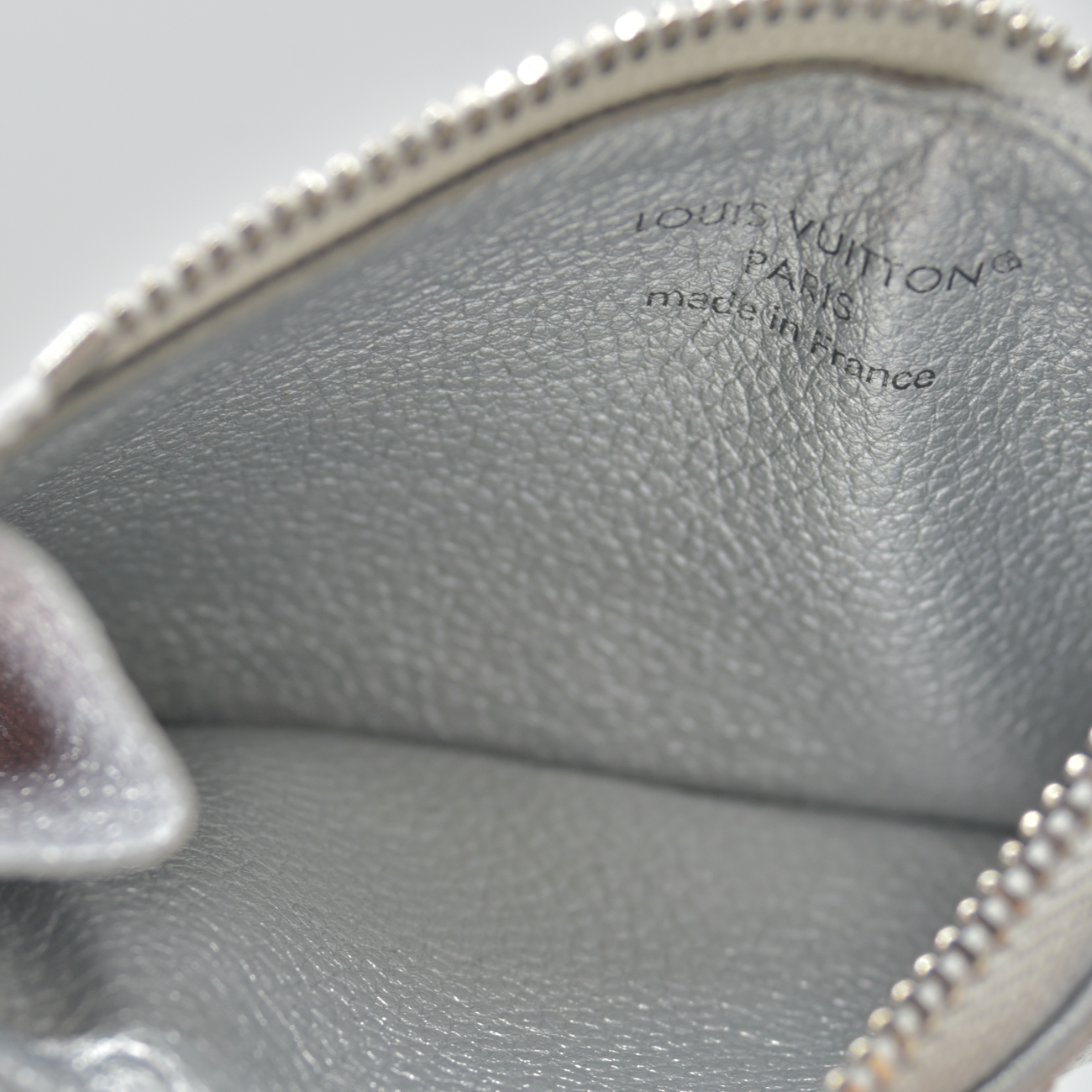 $575 RFID Louis Vuitton Monogram Empreinte Romy Card Holder Silver