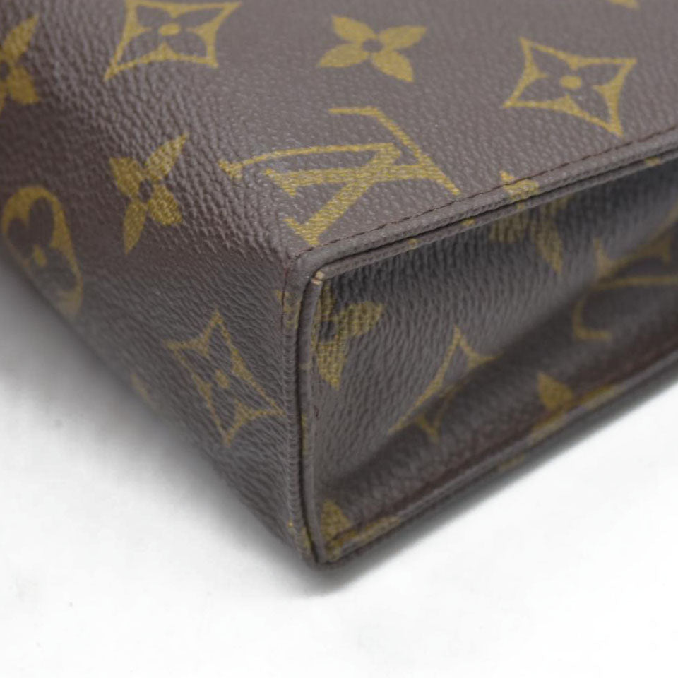 LOUIS VUITTON Monogram Toiletry 19
