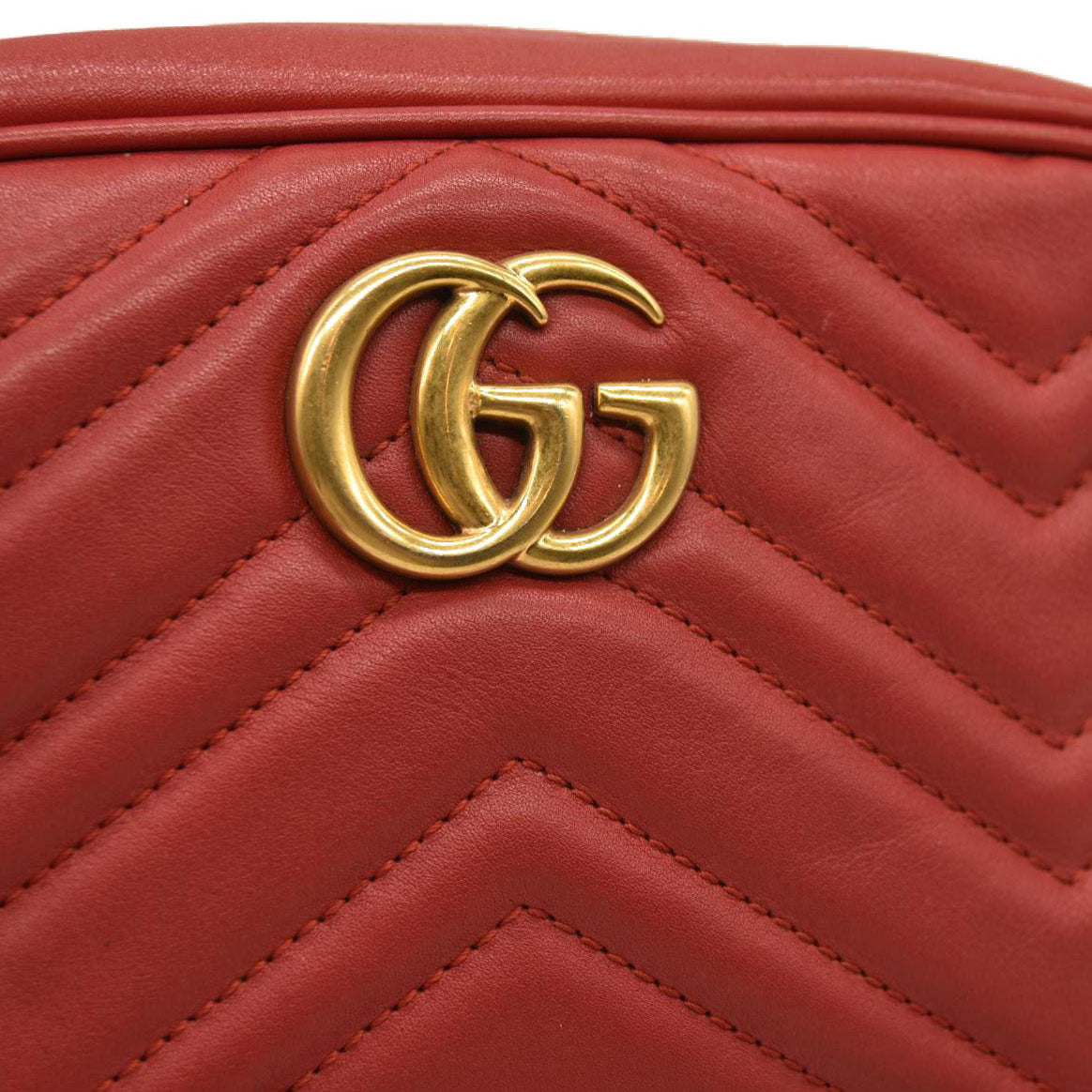 Gucci  Calfskin Matelasse Small GG Marmont Chain Shoulder Bag Hibiscus Red