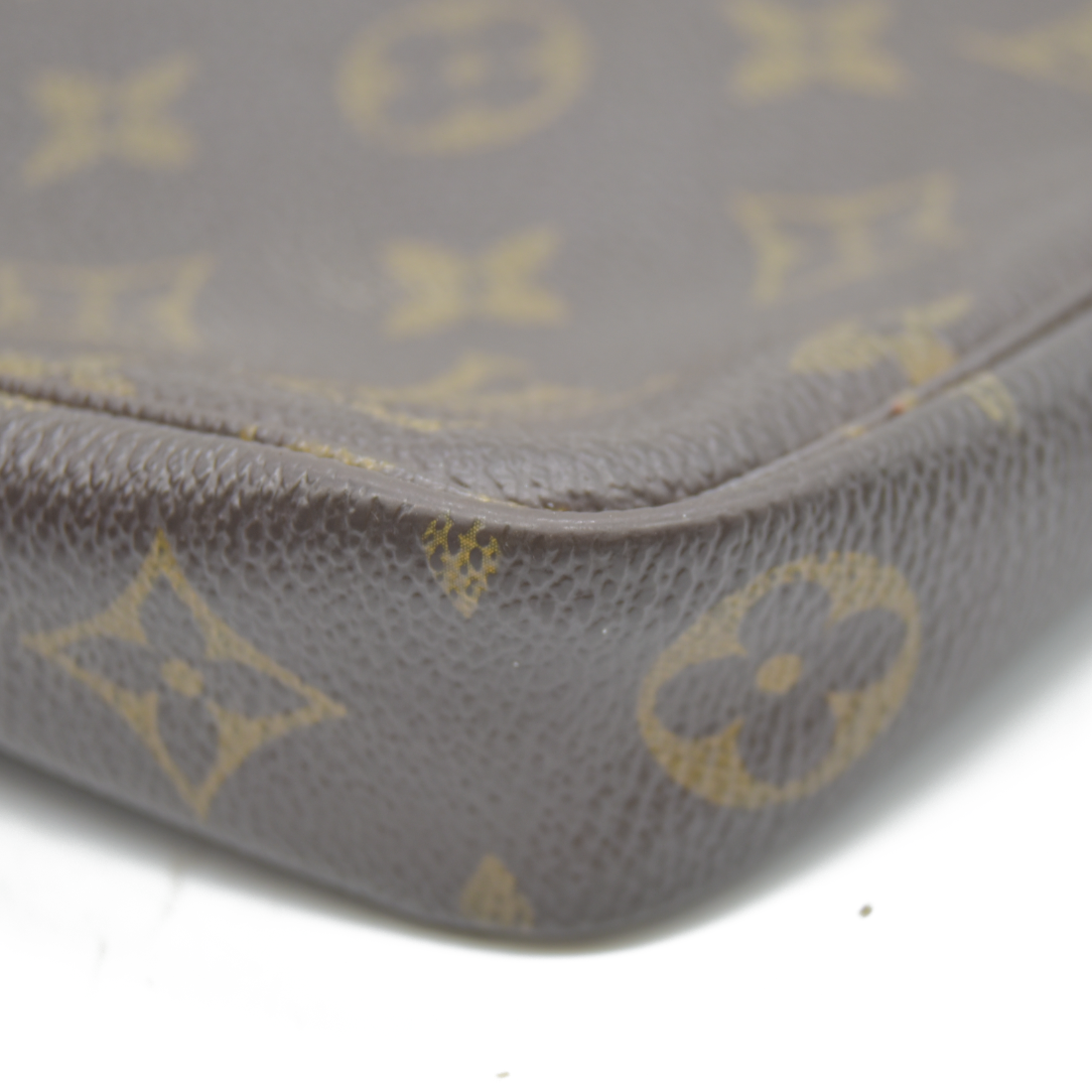 Louis Vuitton  Monogram Pochette Accessories CA1016