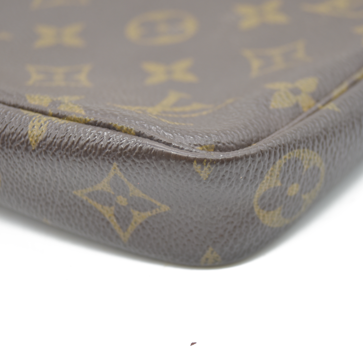 Louis Vuitton  Monogram Pochette Accessories CA1016