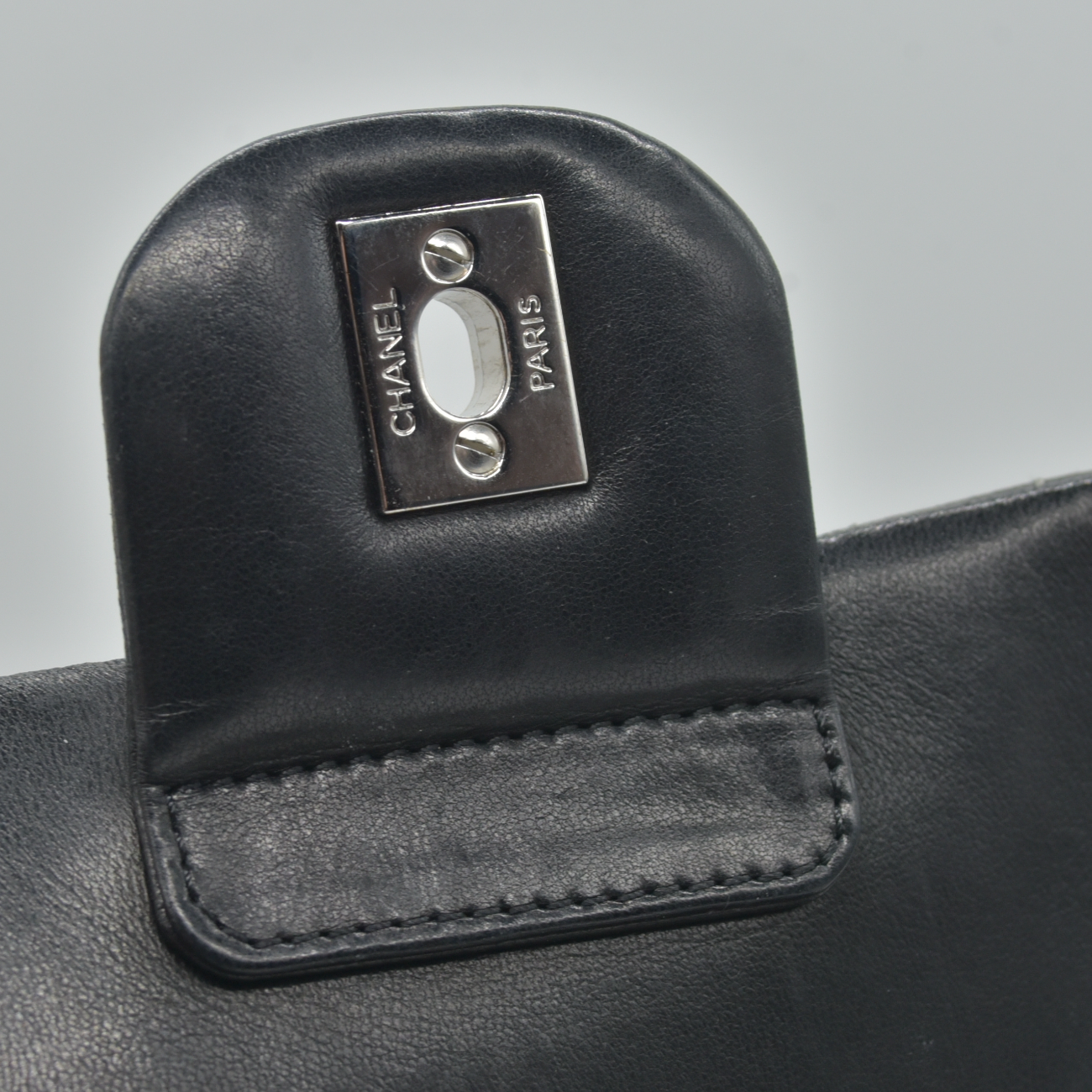 $4700 Chanel Mademoiselle Vertical Quilted Medium Single Flap 2006