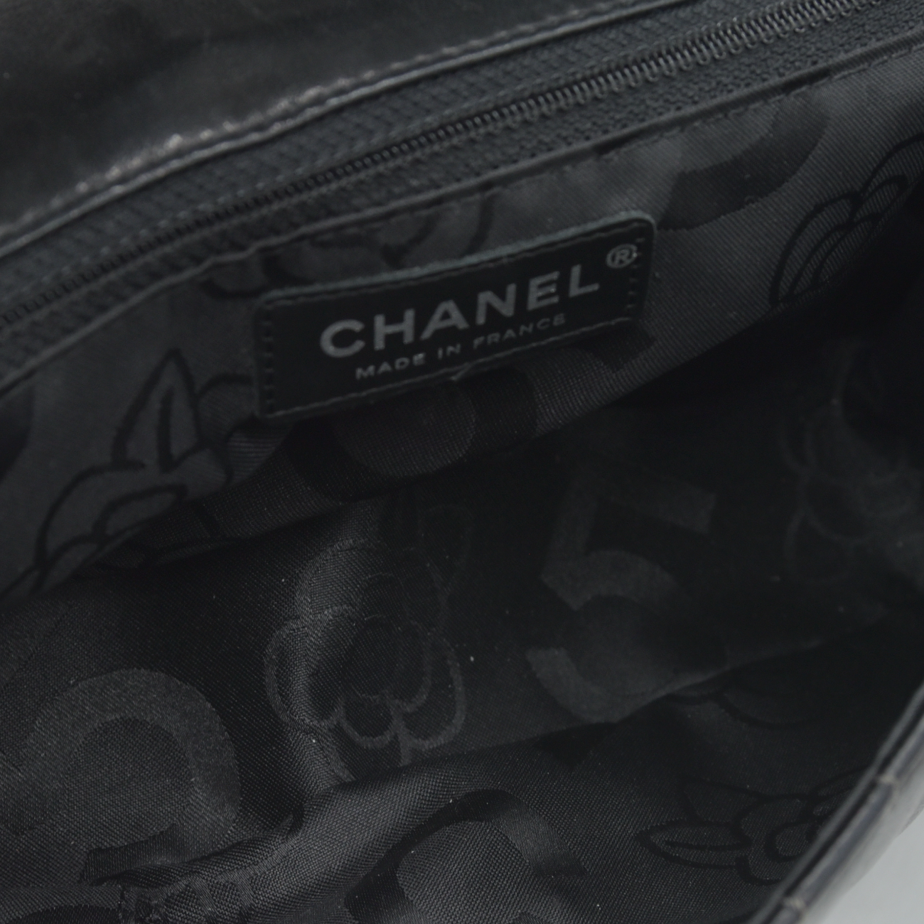 $4700 Chanel Mademoiselle Vertical Quilted Medium Single Flap 2006