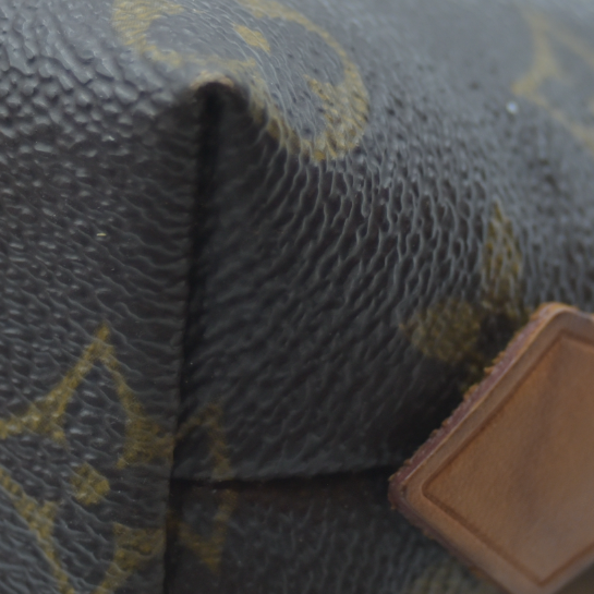 $625 2003 LOUIS VUITTON Monogram Cosmetic Pouch SD0023