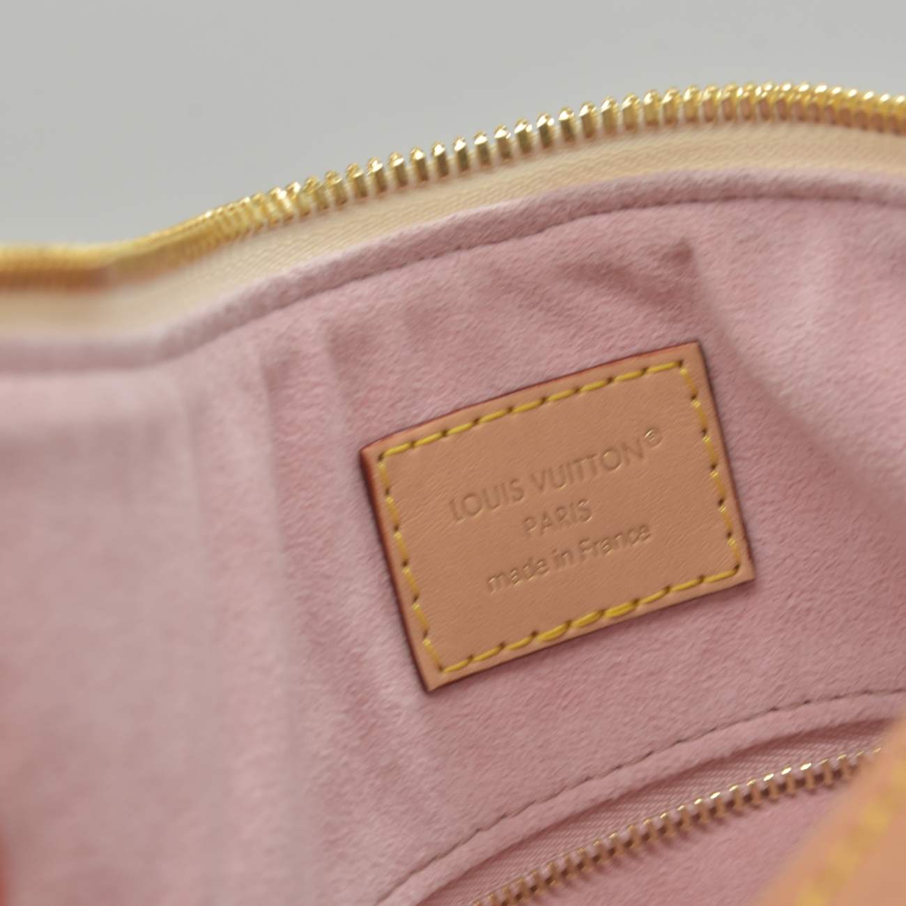 $2740 Louis Vuitton Damier Azur Slouchy MM Rose Ballerine