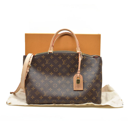 $3200 Louis Vuitton  Monogram Grand Palais with Box and Dust Bag RFID