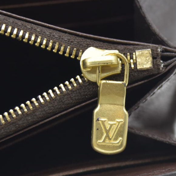 $775 Louis VuittonDamier Ebene Sarah Wallet NM  CA1186