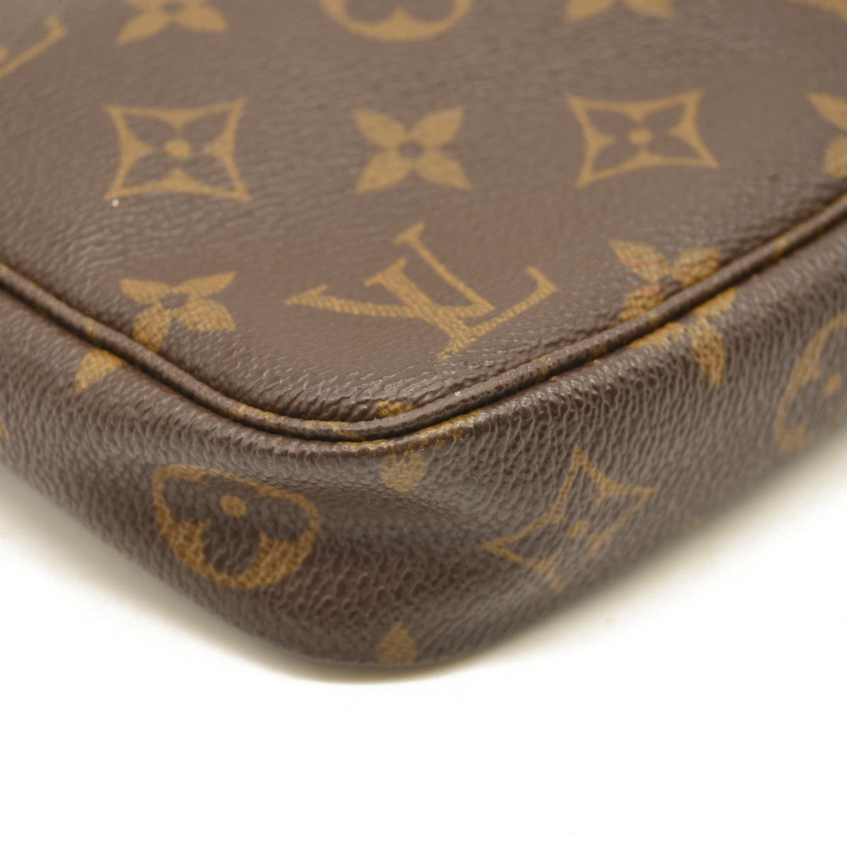 Louis Vuitton  Monogram Pochette Accessories VI0020 2000