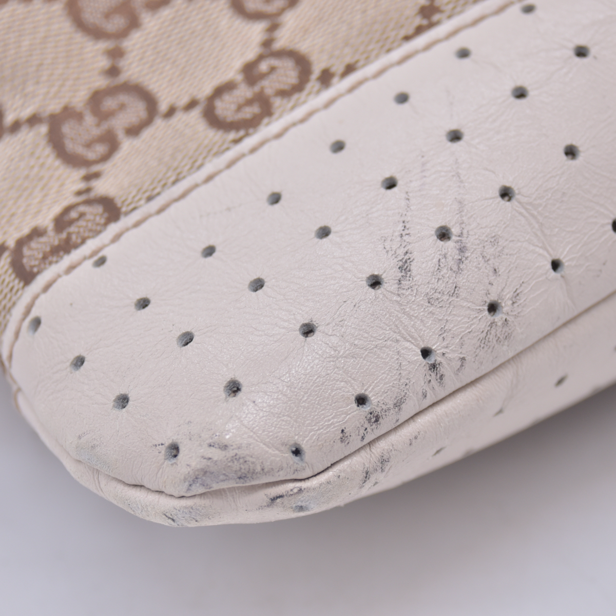 $800 Gucci Monogram Calfskin Perforated Medium Flat Messenger Bag Off White