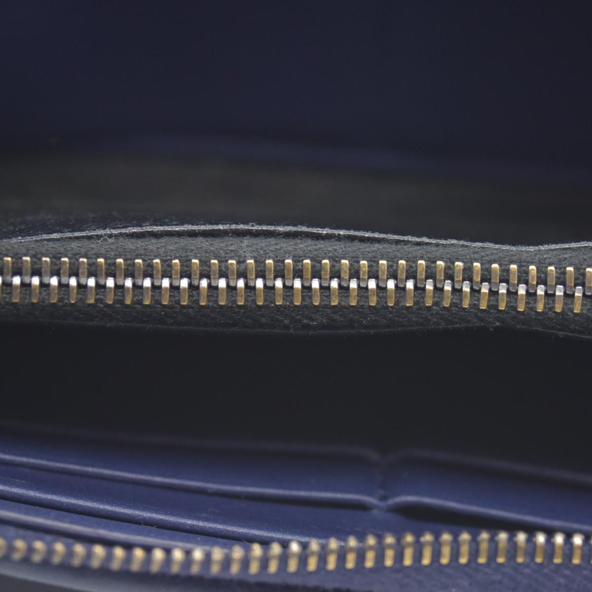 $1050 Bottega Veneta L Shaped Wristlet Intrecciato Long Wallet CONSIGNMENT