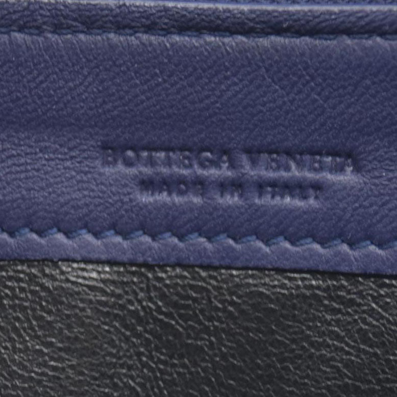 $1050 Bottega Veneta L Shaped Wristlet Intrecciato Long Wallet CONSIGNMENT