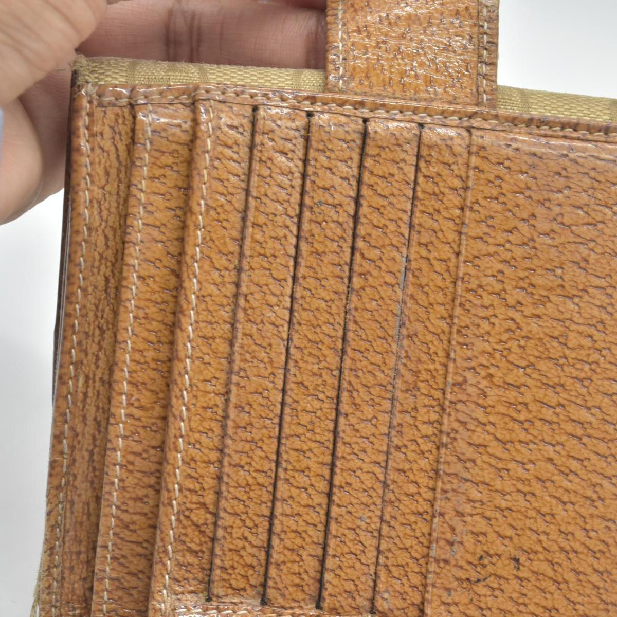 $420 Gucci Gucci Beige/Brown GG Canvas Nailhead Compact Wallet CONSIGNMENT