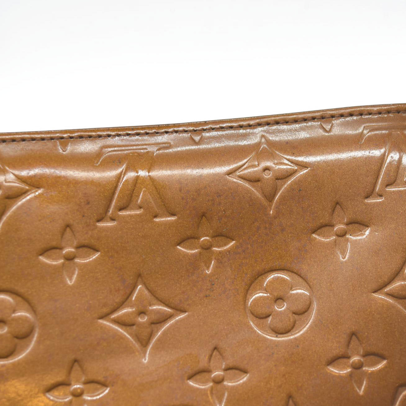 $740 Louis Vuitton  Vernis Lexington Pochette Noisette