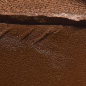 $740 Louis Vuitton  Vernis Lexington Pochette Noisette