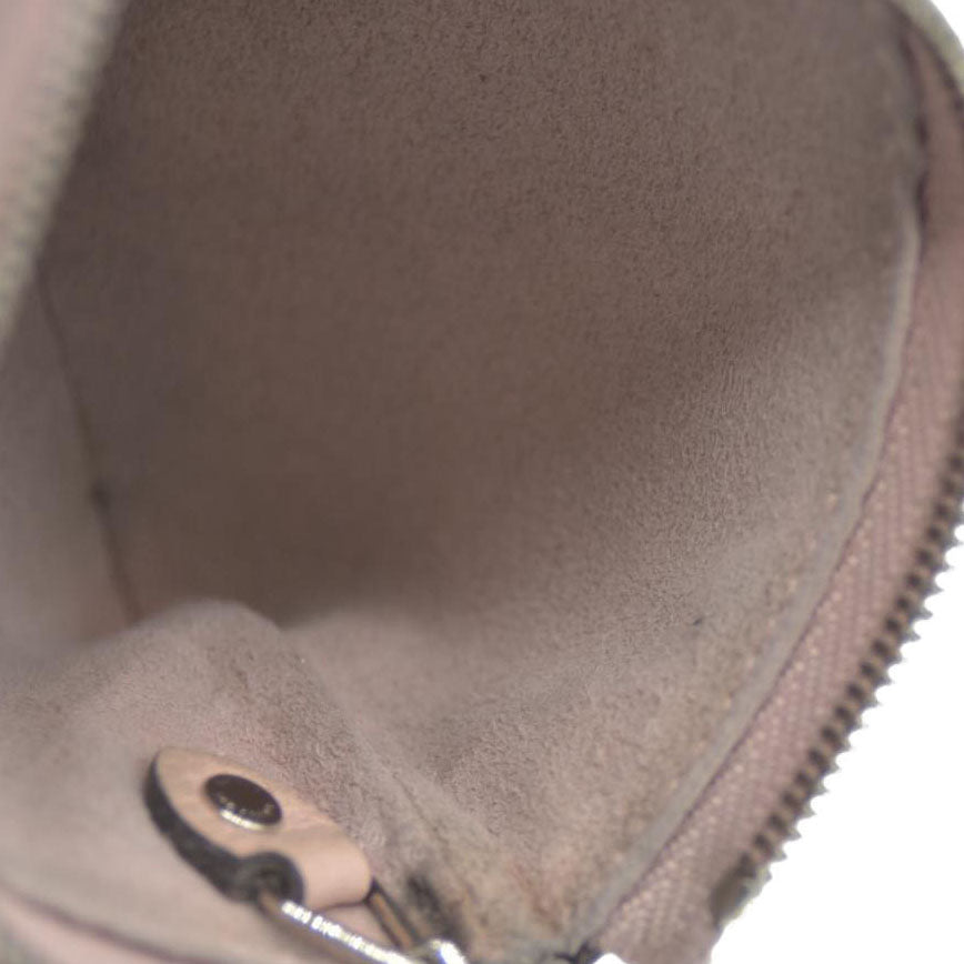 AUCTION Louis Vuitton  Mahina Key Pouch Magnolia