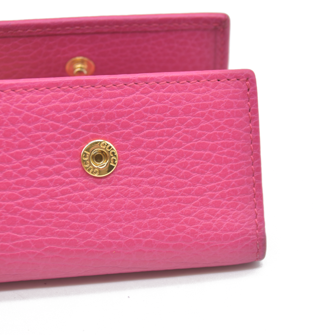 $480 Gucci Dollar Calfskin GG Marmont 6 Key Holder Pink CONSIGNMENT