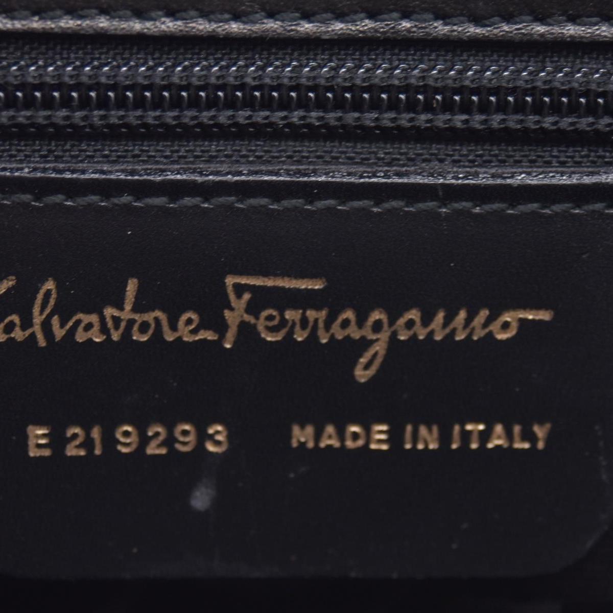 $850 SALVATORE FERRAGAMO Smooth Calfskin Logo Flap Crossbody Bag Black CONSIGNMENT 10021196