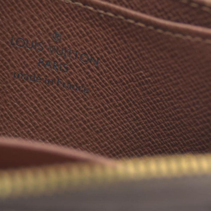 AUCTION $545 Louis Vuitton Monogram  Zip Coin Wallet