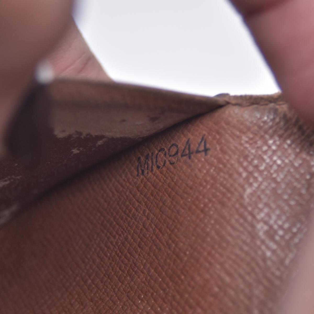 $560 1994 Louis Vuitton Monogram Porte Monnaie Billets Tresor Bifold Wallet MI0944 CONSIGNMENT