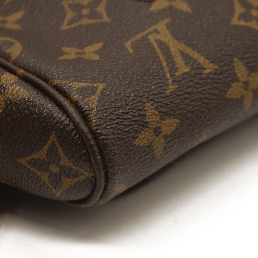 LOUIS VUITTON Favorite MM Monogram SA0136