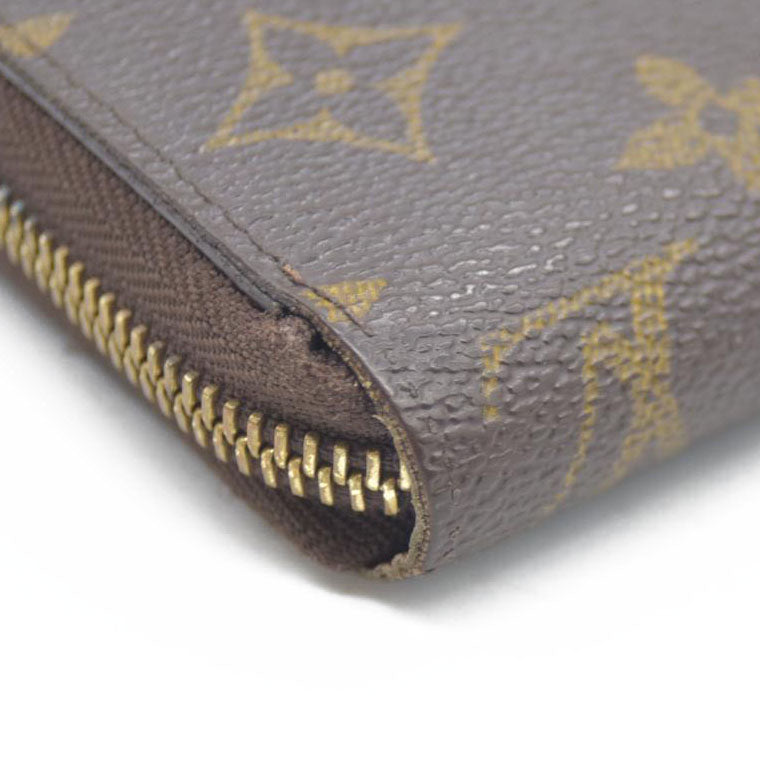 AUCTION $915 Louis Vuitton Monogram Zippy Wallet