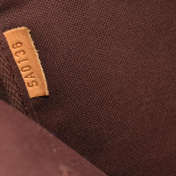 LOUIS VUITTON Favorite MM Monogram SA0136