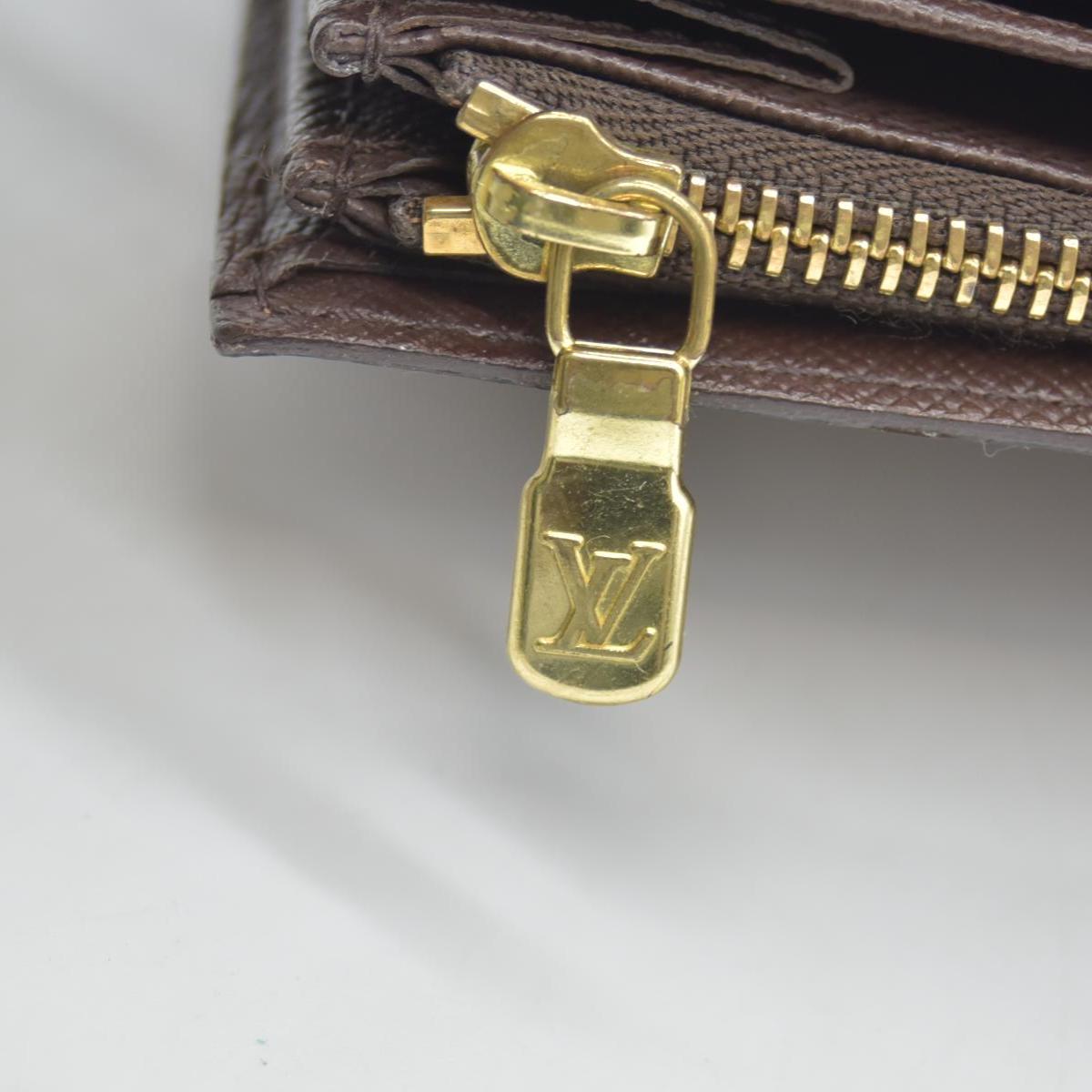 $775 2005 Louis Vuitton Damier Ebene Sarah Wallet CA0075 CONSIGNMENT