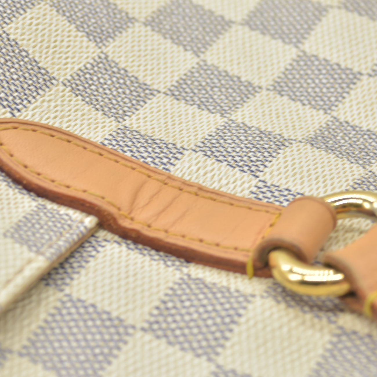 $1440 2011 LOUIS VUITTON Damier Azur Totally MM AR2191