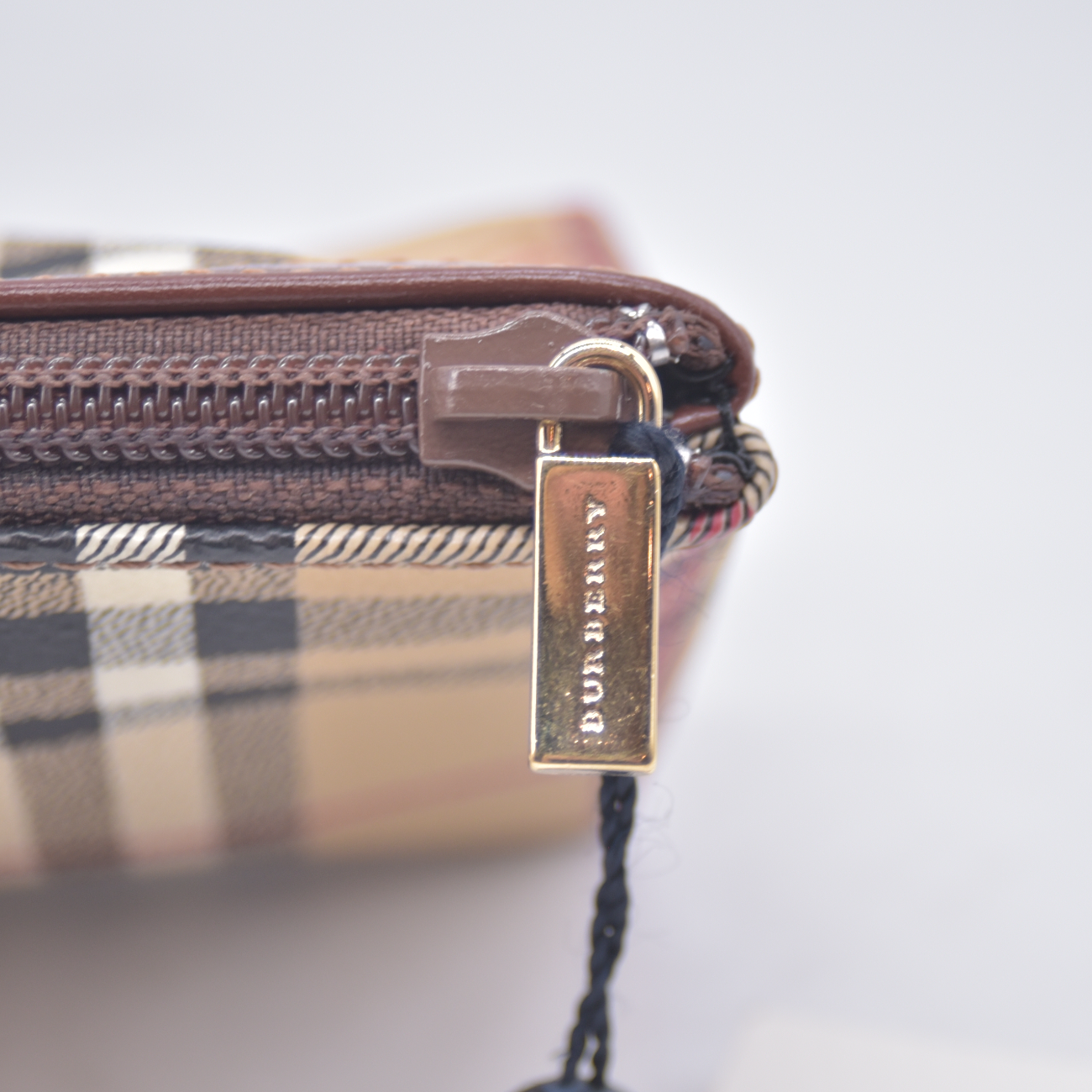 $595 Burberry Small Check Travel Pouch Archive Beige Briar Brown CONSIGNMENT