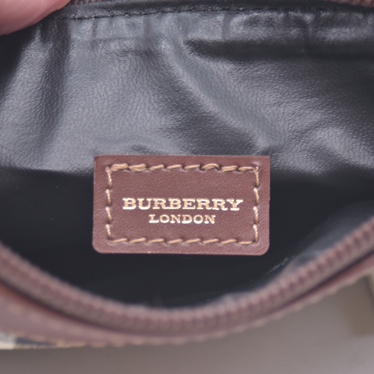 $595 Burberry Small Check Travel Pouch Archive Beige Briar Brown CONSIGNMENT
